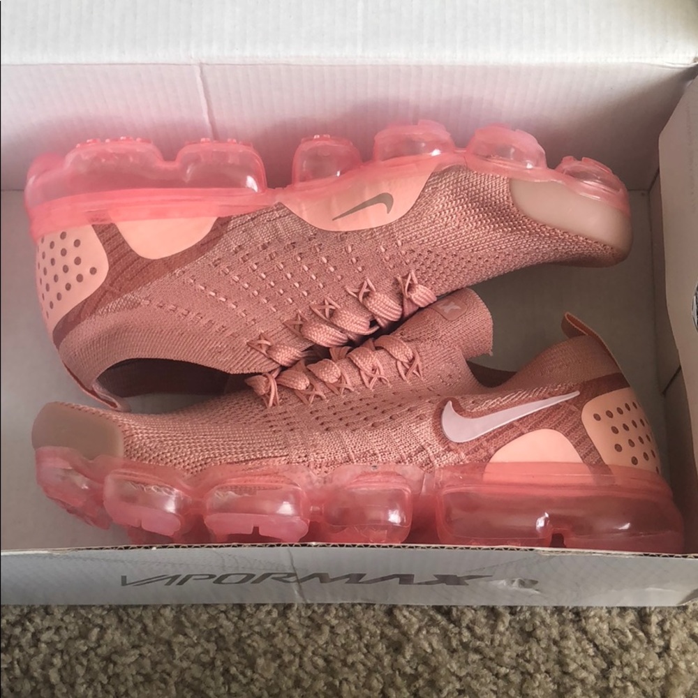 Nike AIr Vapormax flyknit 2 NEW
